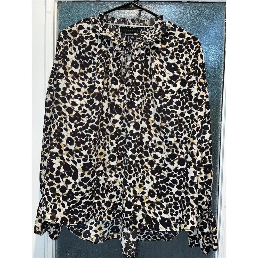 Sanctuary Animal Print Blouse Size Small Long Sleeves Ruffles Flowy Hi Low